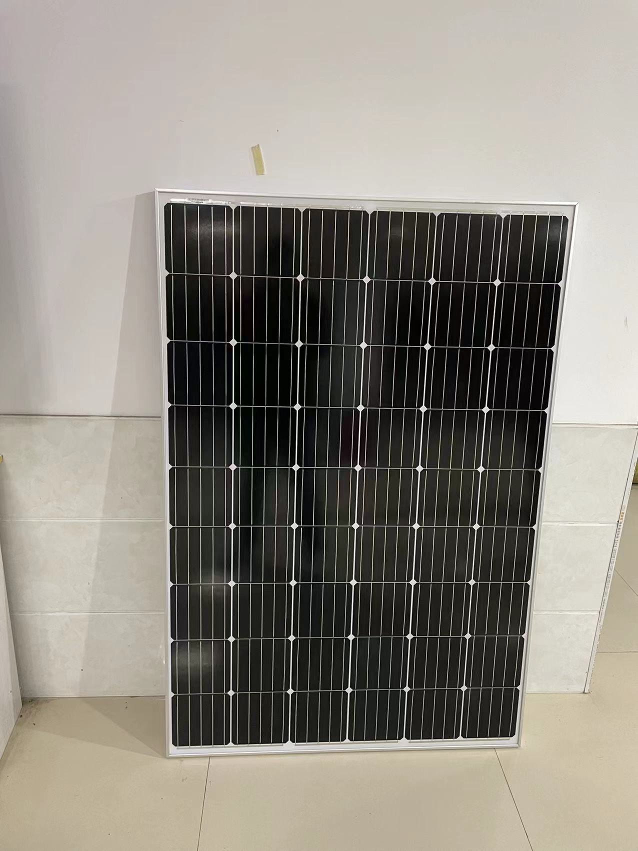 Modulo solare bifacciale in doppio vetro con pannello solare MONO da 300 W ad alta efficienza in Africa