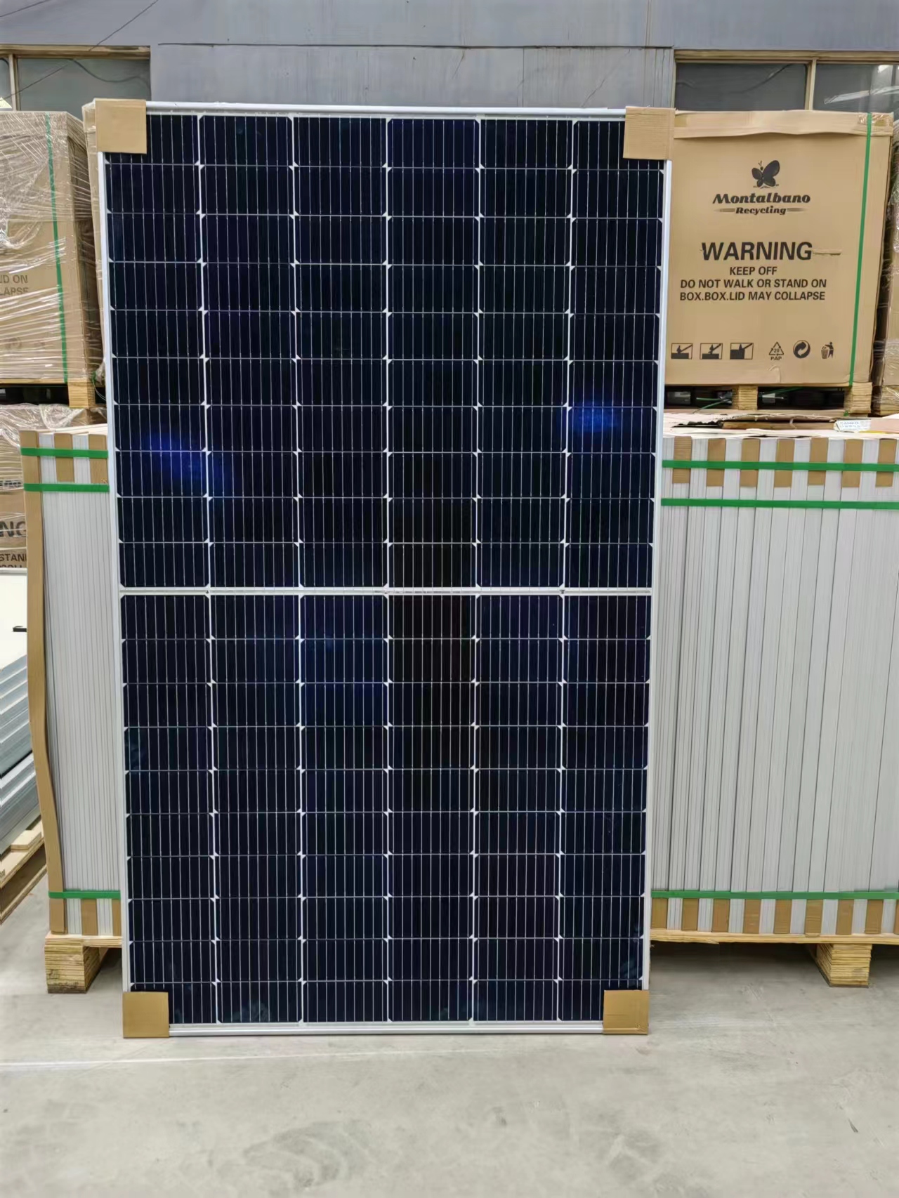 166mm 144 PERC Half Cells 460W Mono pannello solare servizio OEM modulo fotovoltaico con 30 anni di garanzia